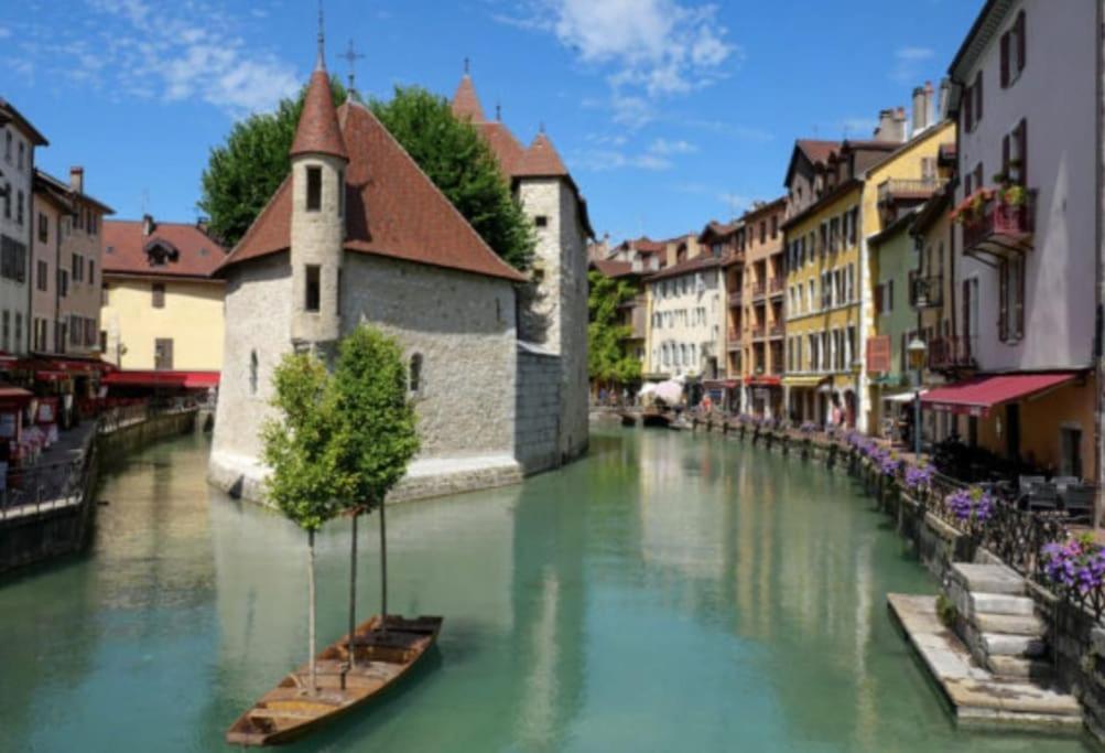Appartement Independant 30 M² A 500M Du Lac, 2 Velos Et Parking Fournis Sevrier Bagian luar foto